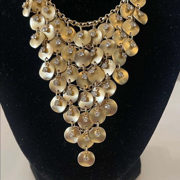 Elegant Gold Necklace with Cascading Discs - Picture 3 of 3